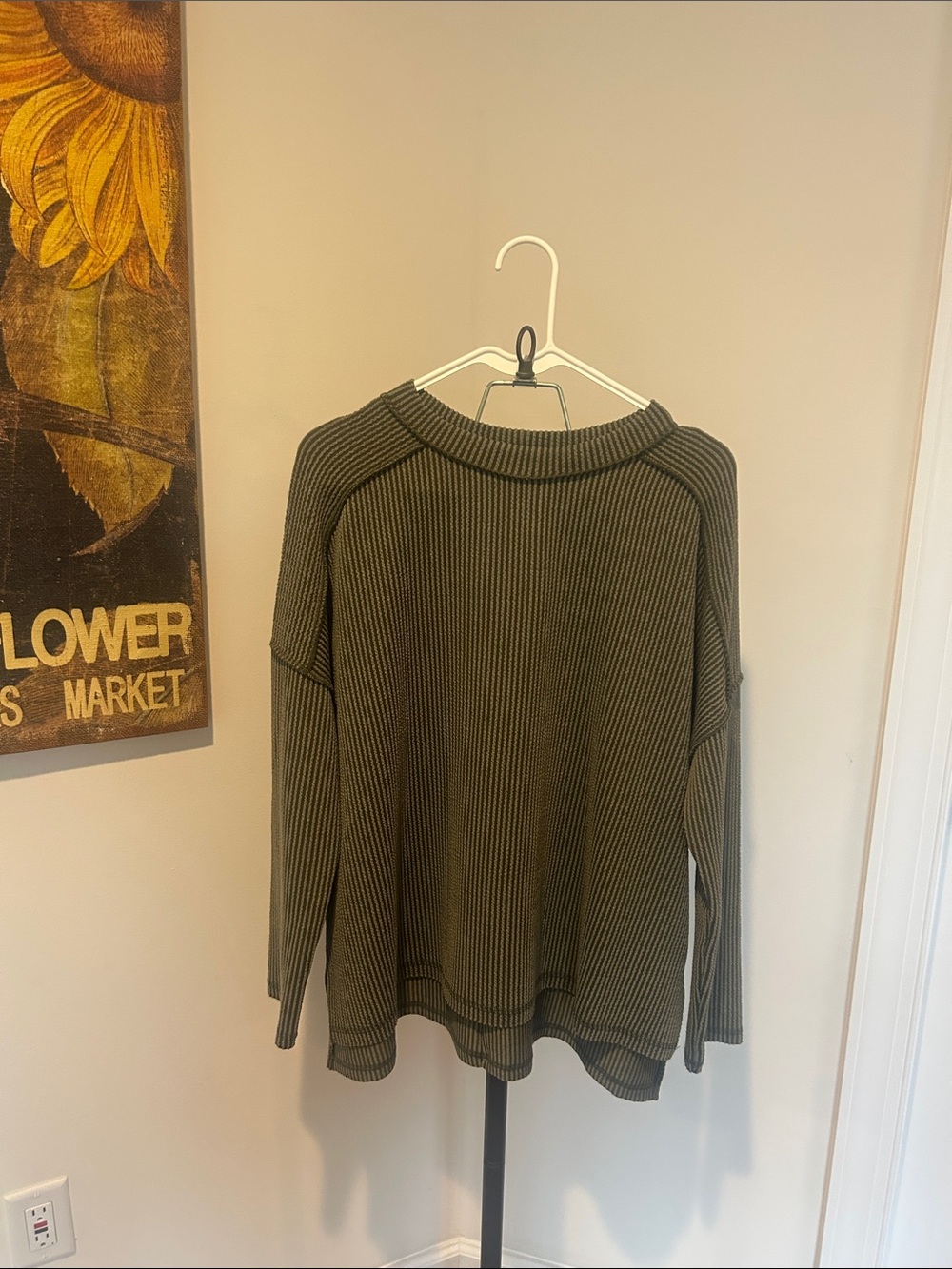 Zenana Outfitters Olive Ribbed Crewneck Top NWOT